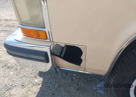 1988 Cadillac Brougham z USA, uszkodzony, nr VIN 1G6DW51Y8JR764728